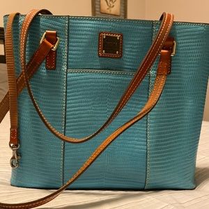Dooney & Bourke purse